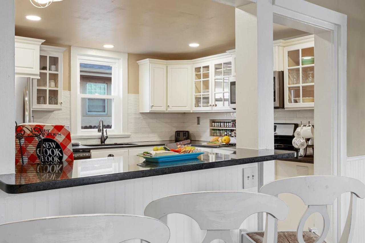 Garden City House With Hot Tub Colorado Springs Eksteriør bilde