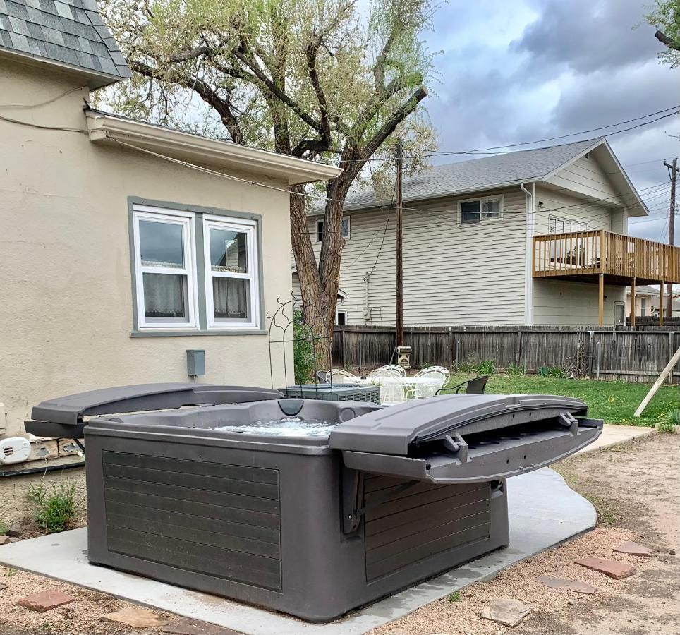 Garden City House With Hot Tub Colorado Springs Eksteriør bilde